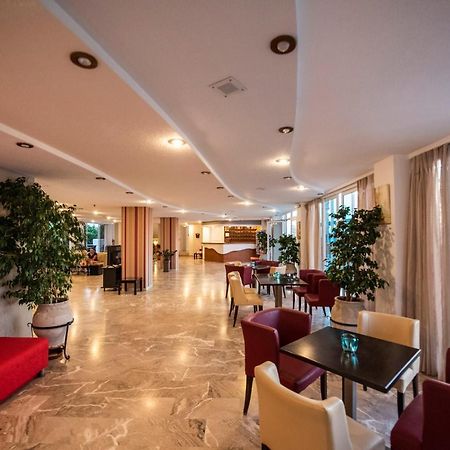 Costa Angela Seaside Resort Exterior photo
