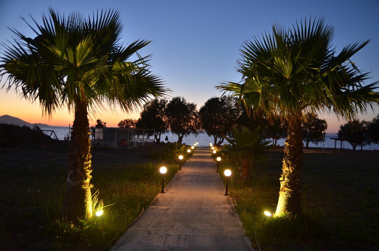 Costa Angela Seaside Resort Exterior photo
